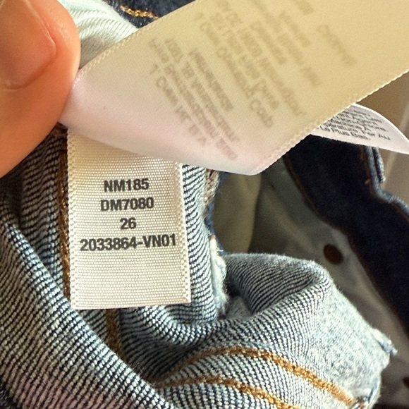 Madewell • The Petite Mid Rise Perfect Vintage Tapered Mom Dark Wash Jean - Picture 14 of 14